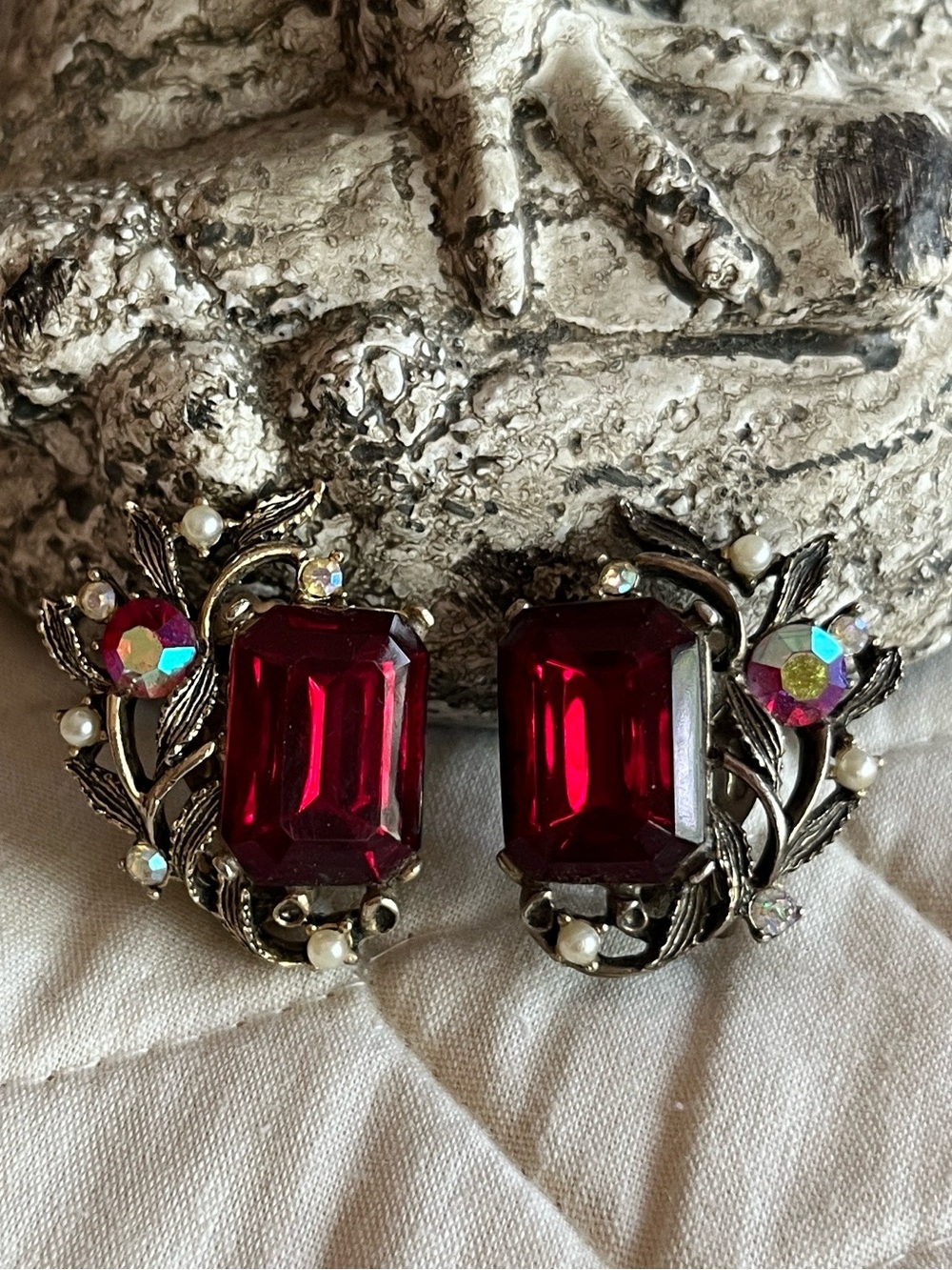Vintage Red Emerald-Cut Crystal Clip On Earrings